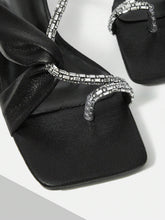 MOTF PREMIUM FASHIONABLE LADIES CONTRAST SEQUIN THONG HIGH HEEL